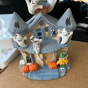 PartyLite Haunted Tealight House Decor
